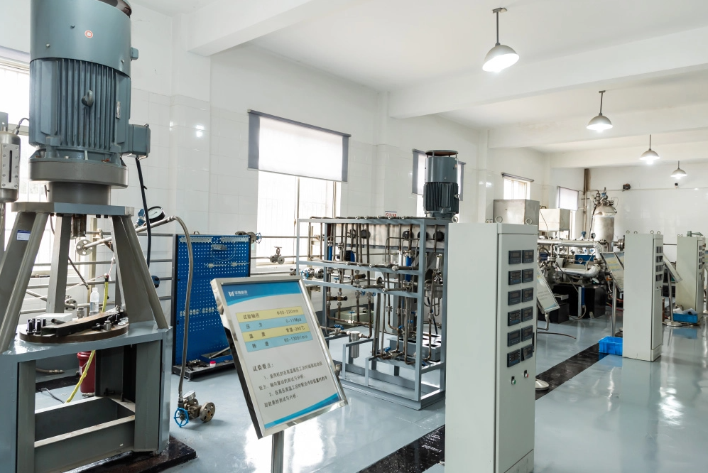 TEST EQUIPMENT